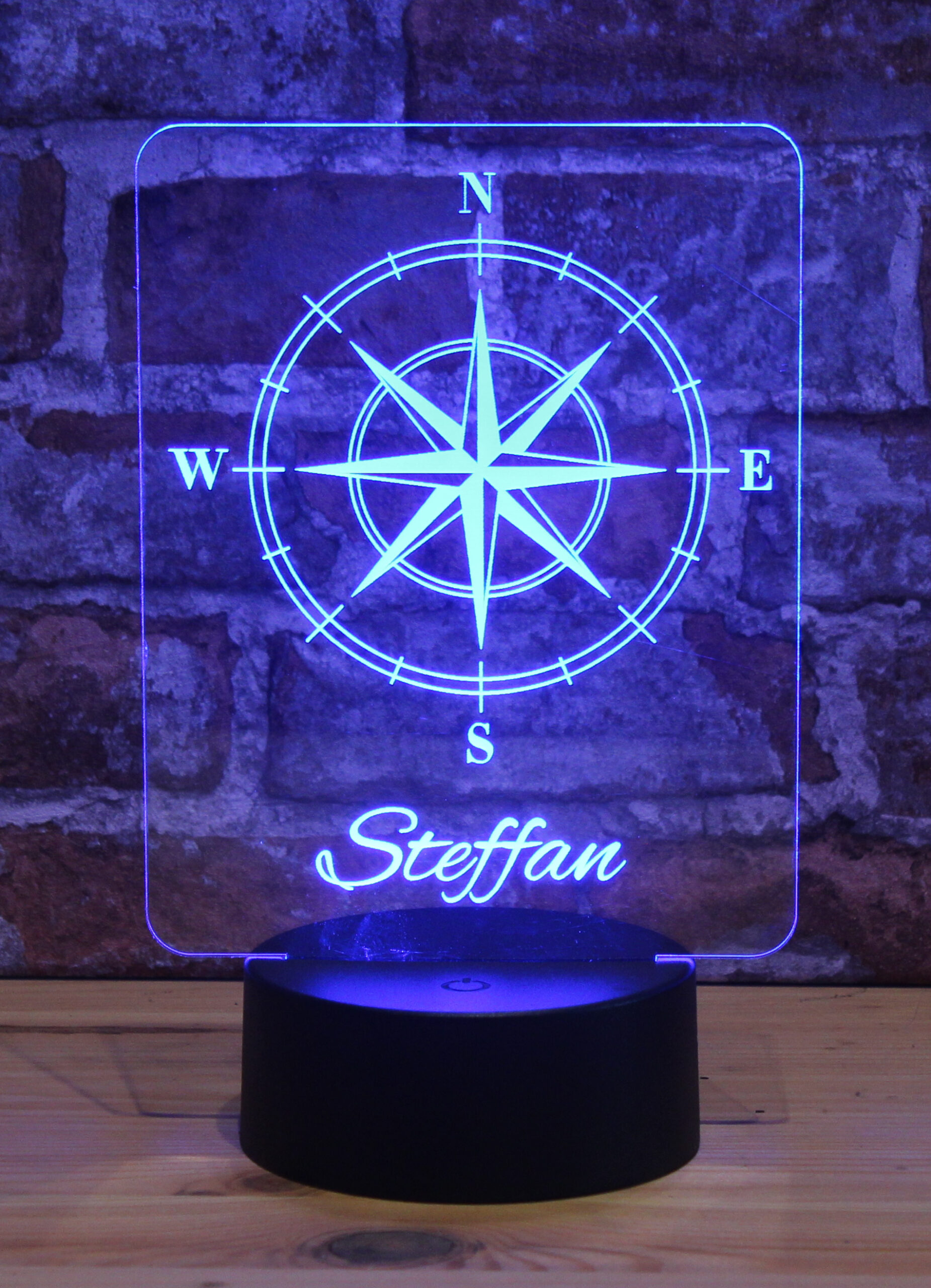 Personalisiertes RGB-LED Nachtlicht - Kompass Motiv mit Deinem Wunschnamen, individuelles Geschenk, Acrylglas