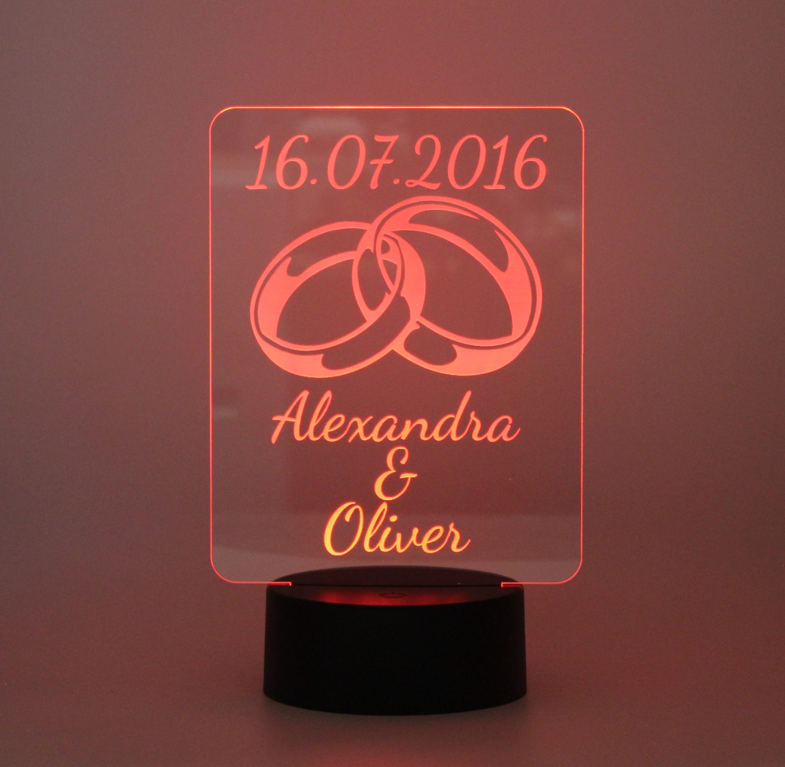 Personalisiertes RGB-LED Nachtlicht - Ringe Hochzeit Motiv mit Wunschname, individuelles Geschenk, Acrylglas