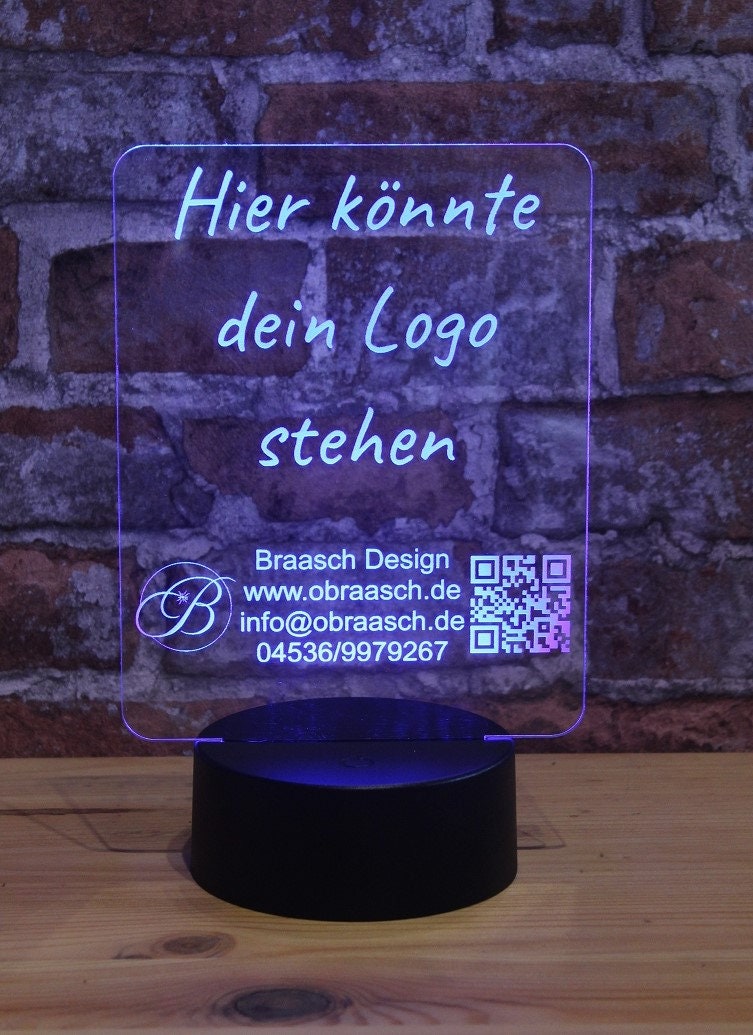 Personalisiertes RGB-LED Nachtlicht – Biker Totenkopf mit Wunschname, individuelles Geschenk, Acrylglas